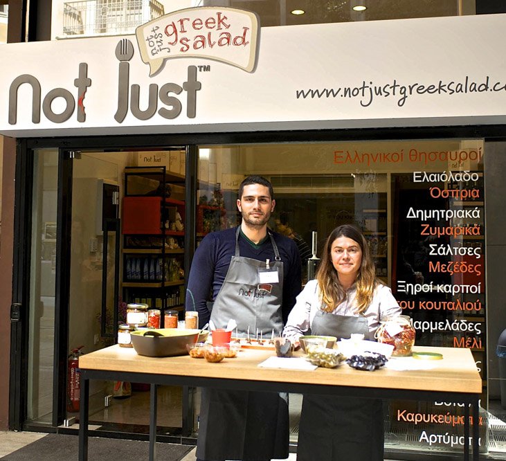 Ελληνική κουζίνα δεν είναι μόνο η χωριάτικη -Ενα ντελικατέσεν στην καρδιά του Κολωνακίου κερνάει δωρεάν κρασί [εικόνες] | iefimerida.gr 1