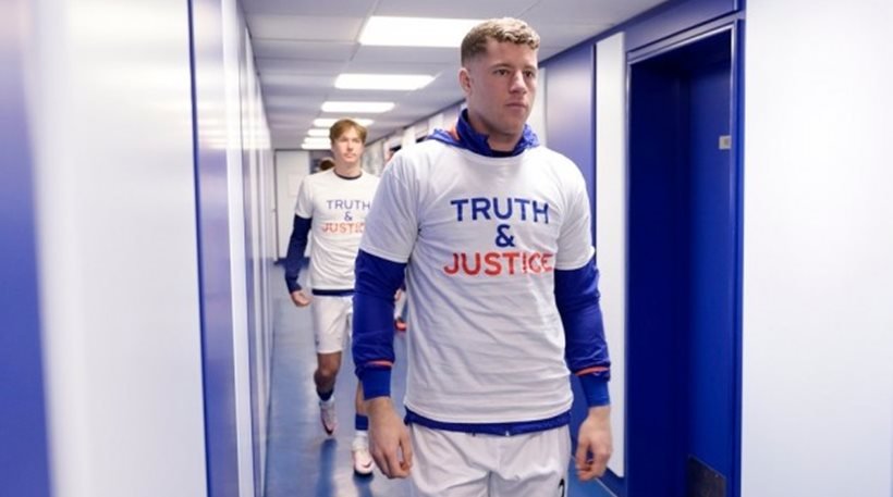 Μοναδικές στιγμές στο «Γκούντισον Παρκ» - Οπαδοί της Εβερτον τίμησαν τους 96 του Χίλσμπορο [βίντεο] | iefimerida.gr 0