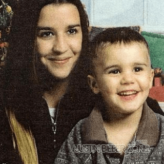 Η Μισέλ Ομπάμα δίνει συμβουλές στη μητέρα του Τζάστιν Μπίμπερ -Μείνε περισσότερο μαζί του [εικόνες] | iefimerida.gr 4