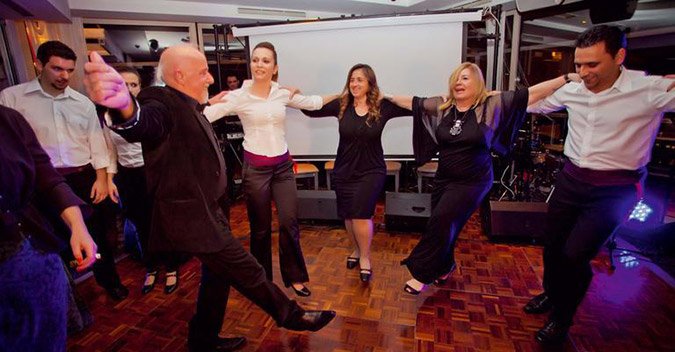 Η «πολεμίστρια του φωτός» του Ποταμιού απαντάει στις επικρίσεις με φωτογραφίες με τον Πάολο Κοέλιο [εικόνες] | iefimerida.gr 3