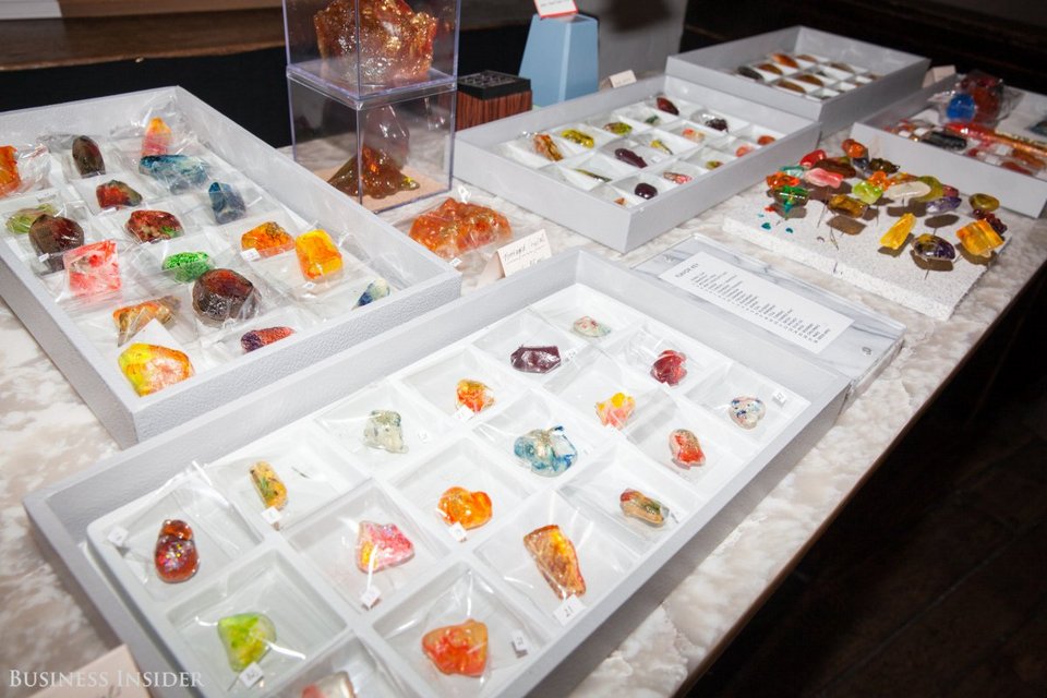 Εργοστάσιο καραμέλας για ενήλικες: Φάτε ρολόγια Rolex με γεύση σαμπάνιας και βρώσιμο χρυσό [εικόνες]  | iefimerida.gr 4