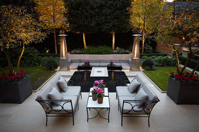 Η βίλα της Εκλεστόουν [εικόνες] | iefimerida.gr 3