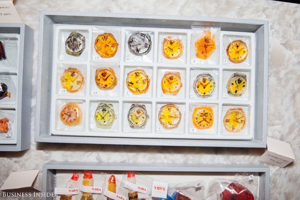 Εργοστάσιο καραμέλας για ενήλικες: Φάτε ρολόγια Rolex με γεύση σαμπάνιας και βρώσιμο χρυσό [εικόνες]  | iefimerida.gr 5