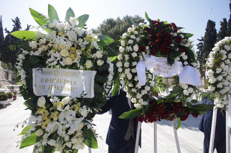Το τελευταίο αντίο στον εκδότη της εφημερίδας «Φως των Σπορ» Θεόδωρο Νικολαΐδη | iefimerida.gr 4