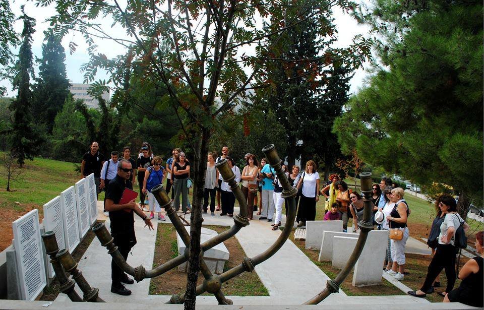 Περιήγηση στα κοιμητήρια της Θεσσαλονίκης -Από το Εβραϊκό στο Καθολικό και το μαυσωλείο [εικόνες]  | iefimerida.gr 0