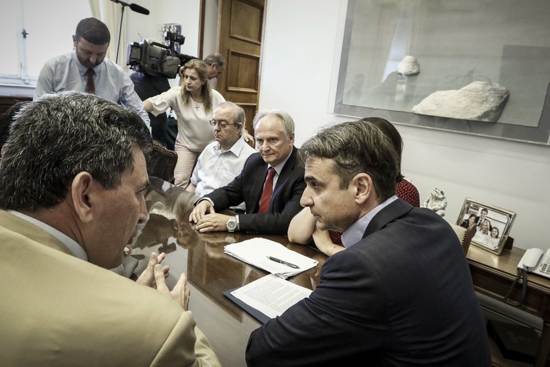 Συνάντηση Μητσοτάκη με τους σχολικούς συμβούλους -Η ΝΔ ζητά την απόσυρση του νομοσχεδίου Γαβρόγλου | iefimerida.gr 1