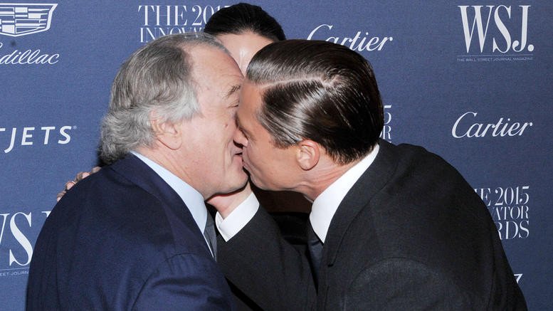 Μπραντ Πιτ - Ρόμπερτ Ντε Νίρο: Φιλήθηκαν στο στόμα [εικόνες]  | iefimerida.gr 0