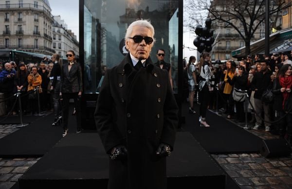 Φοροφυγάς ο Καρλ Λάγκερφελντ -Ξέχασε να δηλώσει περισσότερα από 20 εκατ. ευρώ [εικόνες]  | iefimerida.gr 0