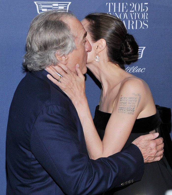 Μπραντ Πιτ - Ρόμπερτ Ντε Νίρο: Φιλήθηκαν στο στόμα [εικόνες]  | iefimerida.gr 3