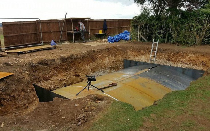 Βρετανός έφτιαξε υπόγειο καταφύγιο για να γλιτώσει από το κλάμα του μωρού του [εικόνες]  | iefimerida.gr 2