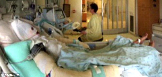 Δεύτερη έφηβη παλεύει για τη ζωή της μετά από αλλεργικό σοκ -Eχει καεί το 70% του σώματός της [εικόνες] | iefimerida.gr 3