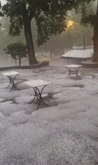 Απίστευτο: Χαλάζι σε μέγεθος φουντουκιού έπληξε Κοζάνη και Καστοριά [εικόνες & βίντεο] | iefimerida.gr 11