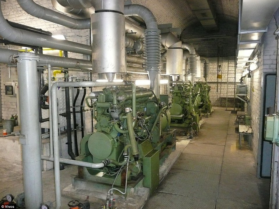 Καταφύγιο-παλάτι για εκατομμυριούχους: Με πισίνες, εστιατόρια και θέατρα [εικόνες] | iefimerida.gr 6