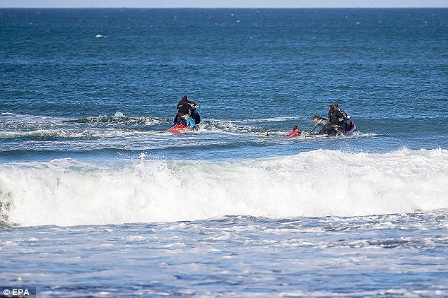 Καρά καρέ επίθεση καρχαρία σε πρωταθλητή του σερφ [εικόνες&βίντεο] | iefimerida.gr 4