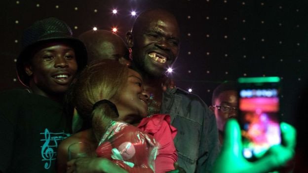 Χαμός στα καλλιστεία για τον πιο άσχημο άνδρα -Κατηγορούν τον φαφούτη νικητή ότι έκανε ζαβολιά [εικόνες] | iefimerida.gr 5