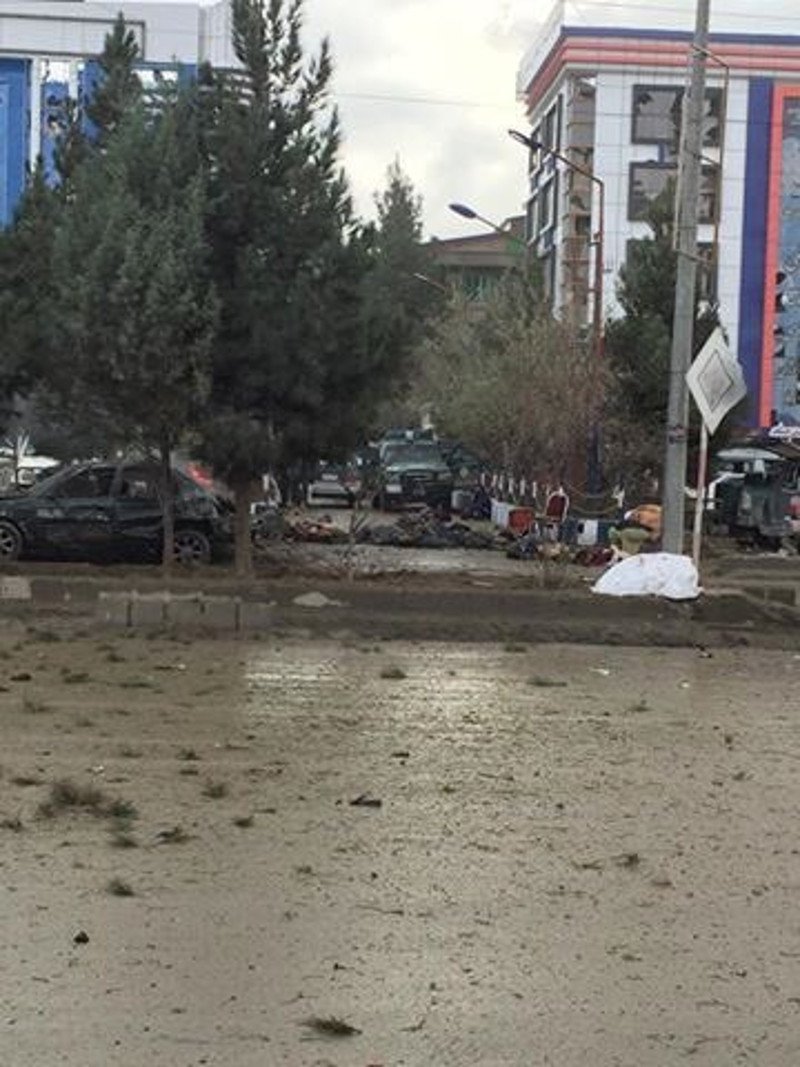 Επίθεση αυτοκτονίας με 9 νεκρούς στην Καμπούλ -Το ISIS ανέλαβε την ευθύνη [εικόνες & βίντεο] | iefimerida.gr 1
