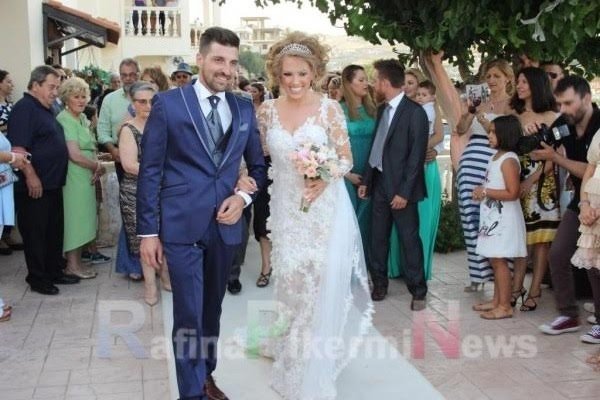 Χόλιγουντ η Κερατέα -Παντρεύτηκε ο γιος του μετεωρολόγου Καντερέ [εικόνες] | iefimerida.gr 3