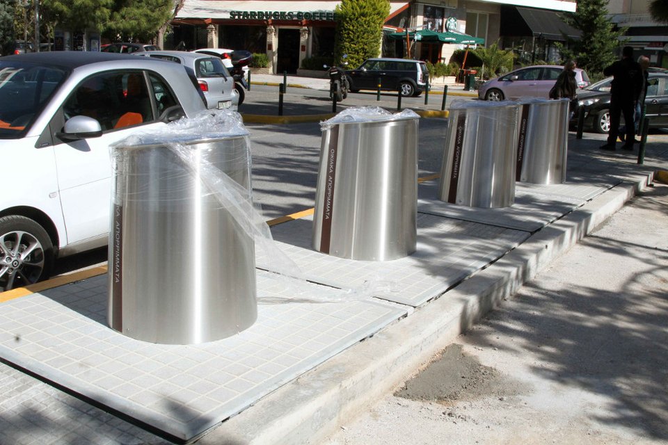 Ο Δήμος Γλυφάδας αναβαθμίζει την πόλη -Τοποθέτησε υπόγειους κάδους απορριμμάτων [εικόνες]   | iefimerida.gr 2