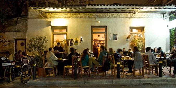 Παραδοσιακά καφενεία στην Αθήνα: Μία βόλτα στα σοκάκια που σταμάτησε ο χρόνος [εικόνες] | iefimerida.gr 5