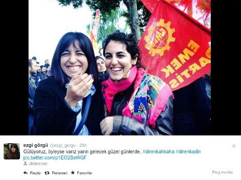 #kahkaha - Οι γυναίκες στην Τουρκία αντιδρούν και γελούν δημοσίως κόντρα στην απαγόρευση [εικόνες] | iefimerida.gr 0