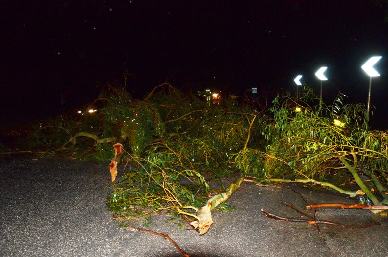 Σαρώνει την Ελλάδα το κύμα κακοκαιρίας -Προβλήματα και ζημιές -Καταιγίδα στην Αττική [εικόνες και βίντεο] | iefimerida.gr 3