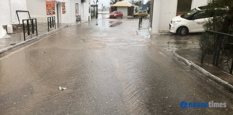 Πνίγηκε στην αφρικανική σκόνη και στη λασποβροχή η Νάξος [εικόνες & βίντεο] | iefimerida.gr 2