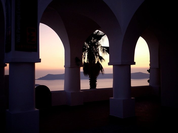 Aural Lighthouses: Οι Ήχοι της Κρίσης και της Καταστροφής –Η Σαντορίνη ως Φυσικό Αμφιθέατρο | iefimerida.gr 1