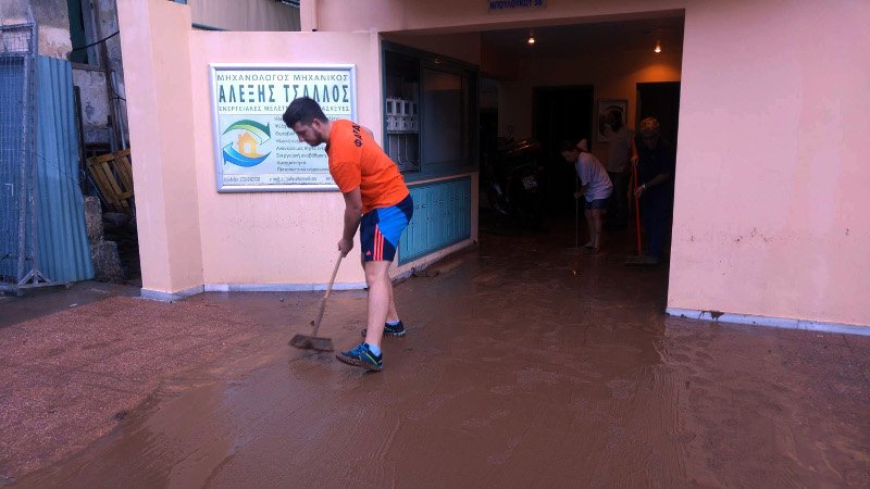 Τέσσερις οι νεκροί από τη φονική κακοκαιρία -Αγνοούμενη μία γυναίκα | iefimerida.gr 3