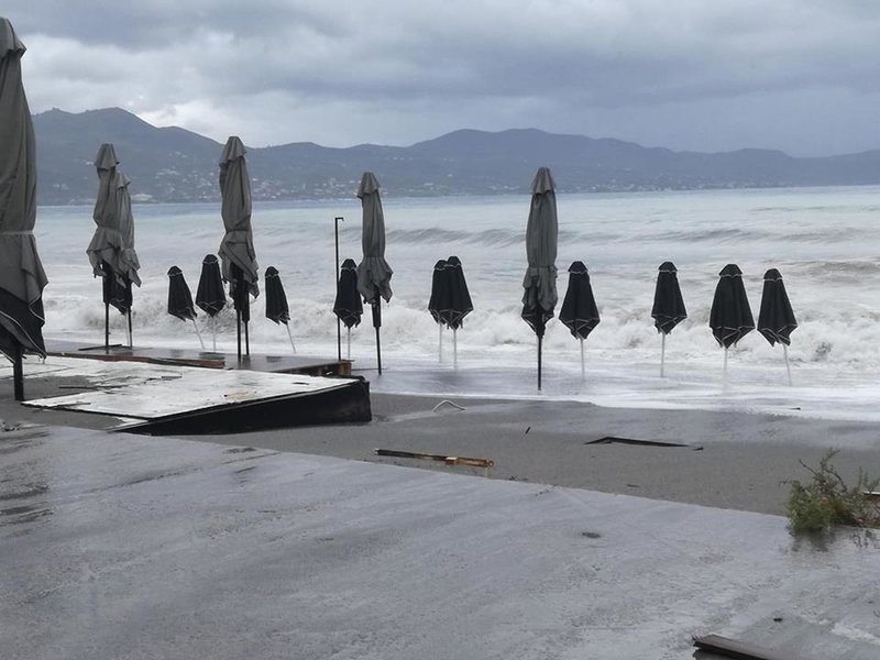 Κλειστή είναι η οδός Ναυαρίνου στην Καλαμάτα