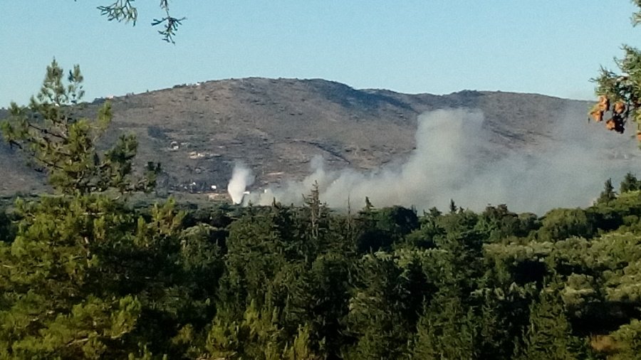 Χανιά: Φωτιά στο Καλαμίτσι Αποκορώνου [εικόνες] | iefimerida.gr 2