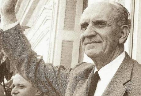 Στον δήμο Ερυμάνθου μεταβιβάστηκε το πατρικό του Γεωργίου Παπανδρέου στο Καλέντζι [εικόνες] | iefimerida.gr 1