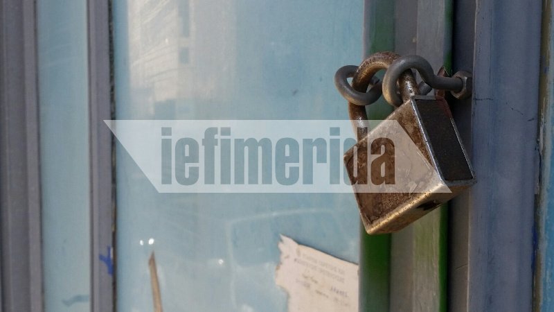 Περιοχή-φάντασμα γύρω από Καλλιρρόης και Φραντζή -Μόνο λουκέτα και ενοικιαστήρια [εικόνες] | iefimerida.gr 0