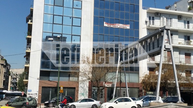 Περιοχή-φάντασμα γύρω από Καλλιρρόης και Φραντζή -Μόνο λουκέτα και ενοικιαστήρια [εικόνες] | iefimerida.gr 5