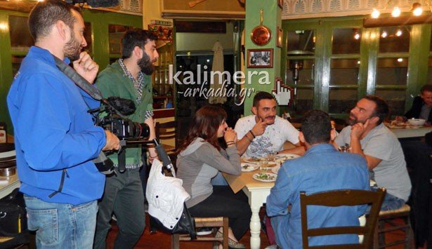 Ο Βασίλης Καλλίδης πήγε να μαγειρέψει στην υπέροχη Βυτίνα Αρκαδίας και την παρουσιάζει [βίντεο] | iefimerida.gr 0