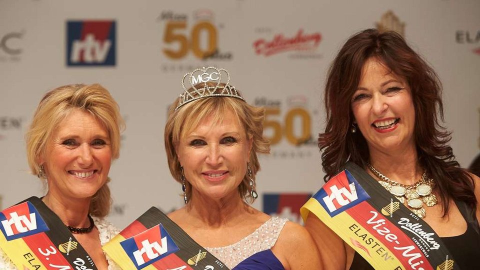 Καλλιστεία για 50άρες -Η 56χρονη αεροσυνοδός που πήρε τον τίτλο της Μiss 50 plus [εικόνες & βίντεο] | iefimerida.gr 5