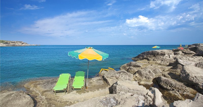 Απίστευτο κι όμως ελληνικό: Τσιμέντωσαν δημοφιλή παραλία της Ρόδου [εικόνα] | iefimerida.gr 3