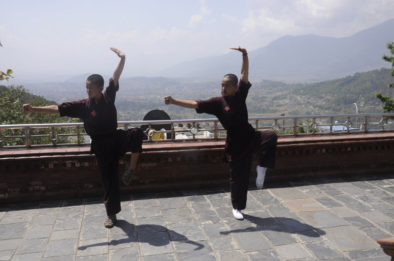 Οι μοναχές του κουνγκ φου -Οι πιο δυνατές γυναίκες του Νεπάλ ανέλαβαν δράση μετά τον σεισμό [εικόνες]  | iefimerida.gr 0