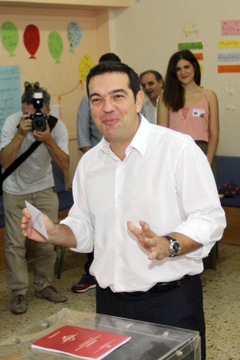 Οι αρχηγοί στις κάλπες, όλα τα παραλειπόμενα -Η Φώφη με τα παιδάκια της στο παραβάν, οι ρακές του Καμμένου, το... χαμένο ψηφοδέλτιο του Ποταμιού [εικόνες] | iefimerida.gr 4