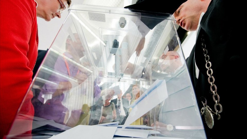 Ο συντηρητικός Αντόνιο Ταγιάνι νέος πρόεδρος του Ευρωκοινοβουλίου | iefimerida.gr 1