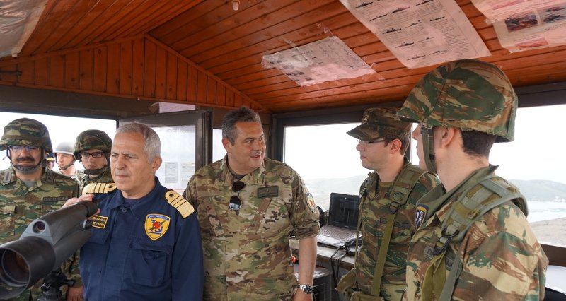 Αιφνίδια στρατιωτική άσκηση: Στήθηκε αντιαεροπορική ομπρέλα στη Χίο -Στις Οινούσες ο Καμμένος [εικόνες&βίντεο] | iefimerida.gr 1