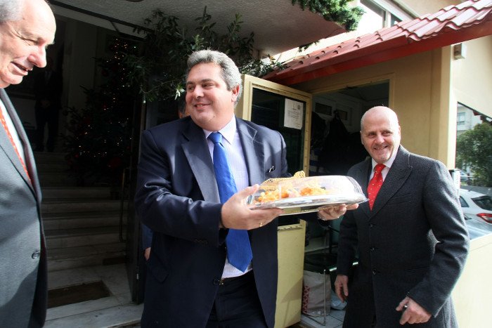 Παρέμβαση Μητσοτάκη για εθνική συνεννόηση -Δεν έπεισε τον Καμμένο | iefimerida.gr 0