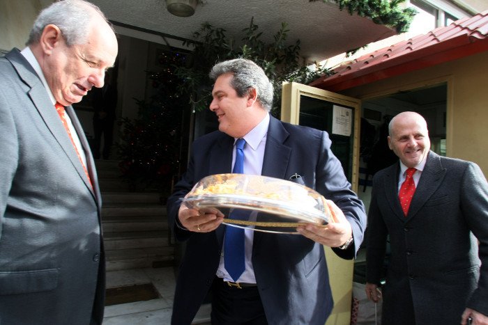 Παρέμβαση Μητσοτάκη για εθνική συνεννόηση -Δεν έπεισε τον Καμμένο | iefimerida.gr 2