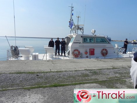 Ο Καμμένος στη Σαμοθράκη με φουσκωτό ιδιώτη και καπετάνιο τον ίδιο [εικόνες] | iefimerida.gr 2