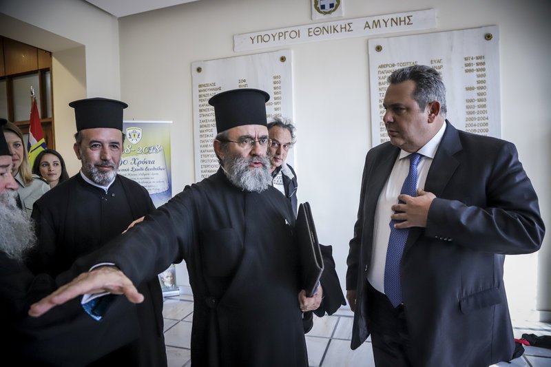 Συνάντηση Καμμένου με αντιπροσωπεία του Συνδέσμου Κληρικών | iefimerida.gr 0