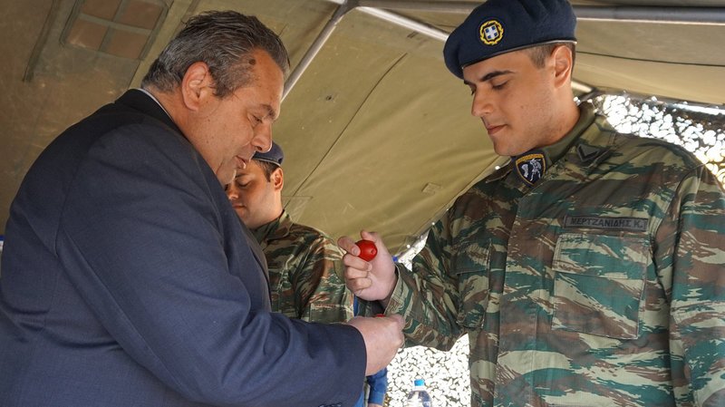 Σε Οινούσσες και Φαρμακονήσι ο Καμμένος, με τον Γκλέτσο -«Γρήγορα η λευτεριά για τους 2 στρατιωτικούς» [εικόνες] | iefimerida.gr 3