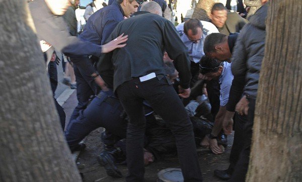 Τρόμος στις Κάννες - Αγνωστος απείλησε ηθοποιό και πυροβόλησε σε στούντιο [βίντεο & εικόνες] | iefimerida.gr 1