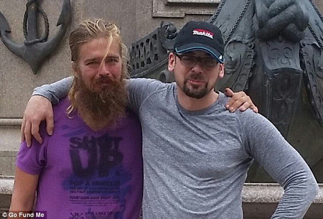 Πήγε από τον Καναδά στη Βραζιλία: Εκανε 10.000 χλμ. με τα πόδια [εικόνες] | iefimerida.gr 3