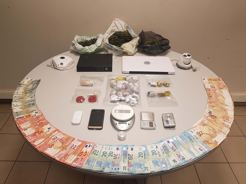 Θεσσαλονίκη: Βρέθηκε αυτοσχέδιο εργαστήριο υδροπονικής κάνναβης [εικόνες] | iefimerida.gr 2