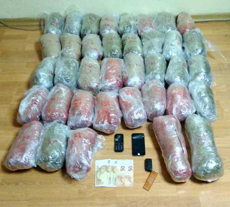 Καστοριά: 27χρονος έκρυψε 20 κιλά κάνναβης στο αυτοκίνητό του [εικόνα & βίντεο] | iefimerida.gr 0