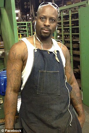 Μακελειό στο Κάνσας: Αφροαμερικανός άνοιξε πυρ στη δουλειά του -4 νεκροί [εικόνες] | iefimerida.gr 0